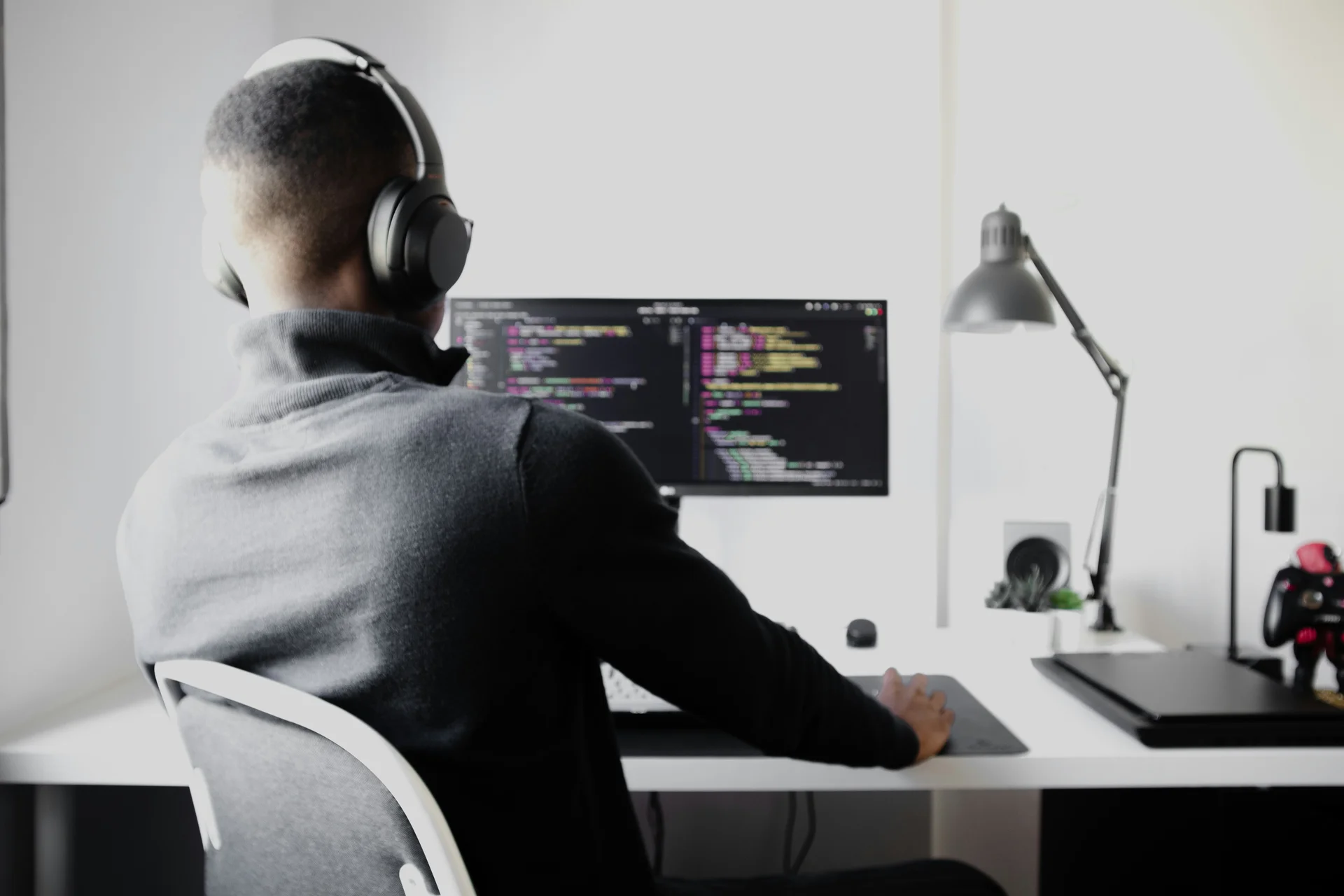 How does JavaScript work